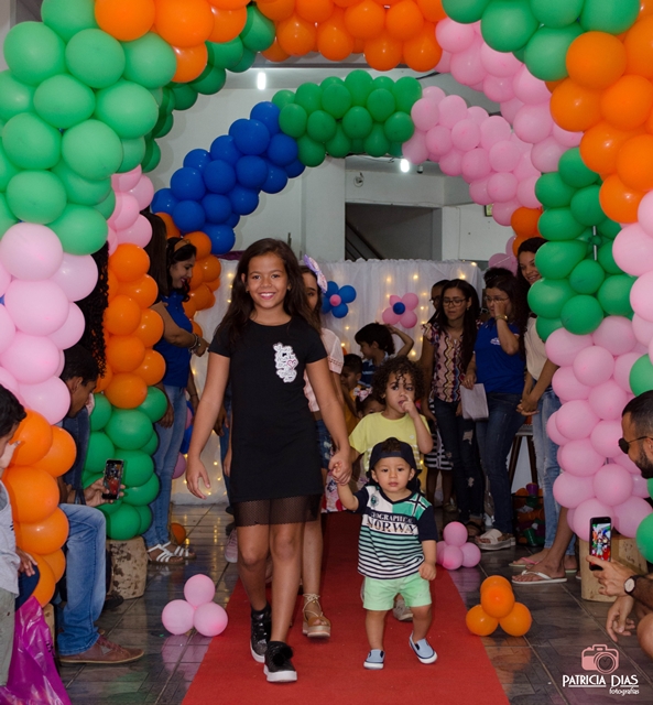 Prefeitura de Cuiabá  Simininas fazem bonito na passarela da 10ª Edição do  Moda Kids