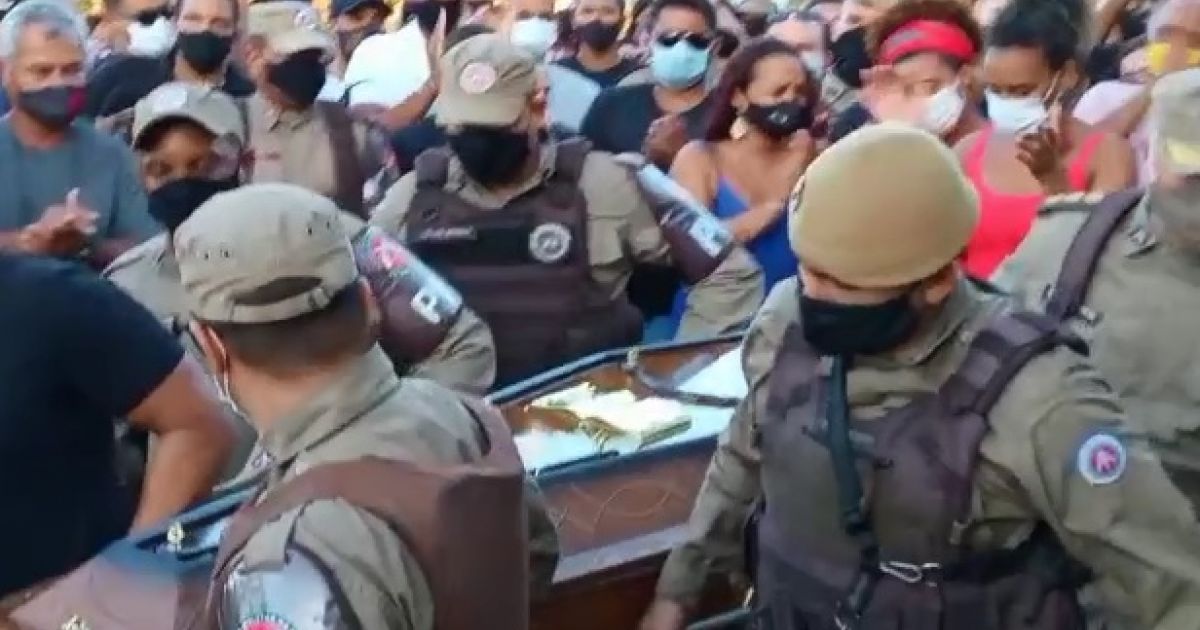 Corpo de soldado morto na Barra é enterrado sob palmas de policiais e  amigos - Sertão em Dia